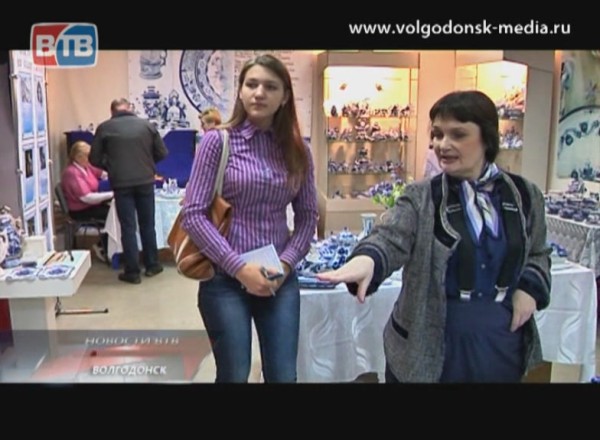 В Волгодонске открыта выставка народного промысла «Гжель»